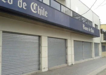 Cortinas metálicas Banco de Chile