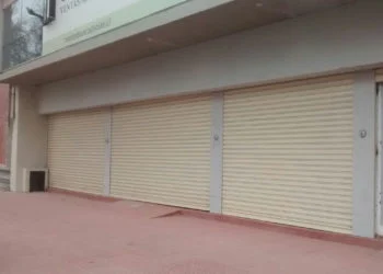 Cortinas metálicas Centro Comercial Los Andes