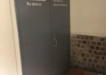 Puerta seguridad Doble Parque Arauco